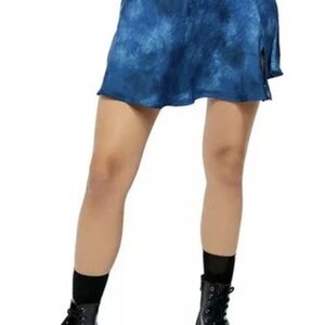 New Free People Martine Flirt Skirt. Size 6. Navy Combo. Size 6